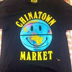 Chinatown Market Smiley Globe T shirt